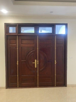 Thi công Cửa gỗ và Cầu thang gỗ Lim Lam Phi nhà a Hùng Xa La 04