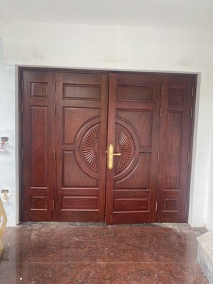 Thi công Cửa gỗ và Cầu thang gỗ Lim Lam Phi nhà a Hùng Xa La 03