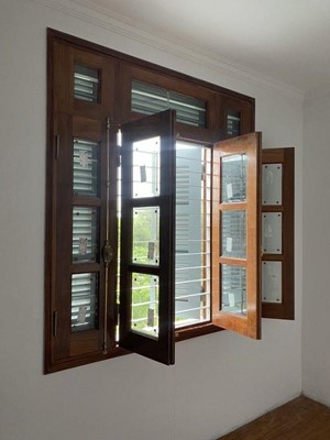 Thi công Cửa gỗ và Cầu thang gỗ Lim Lam Phi nhà chú Lượng Hà Tĩnh 09