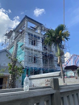 Thi công Cửa gỗ và Cầu thang gỗ Lim Lam Phi nhà chú Lượng Hà Tĩnh 01